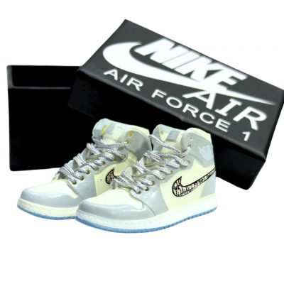 Foto: Mini T�nis - Air Jordan 1 Retro High Dior - Christian Dior