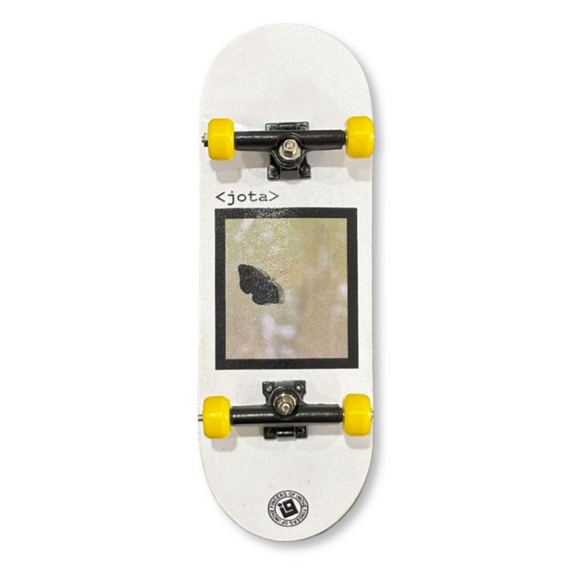 Foto: Fingerboard Completo Inove - Collab Jota Branco