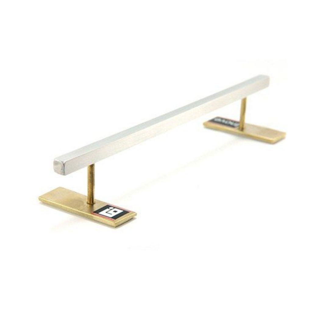 Foto: Rail Square Inox Inove